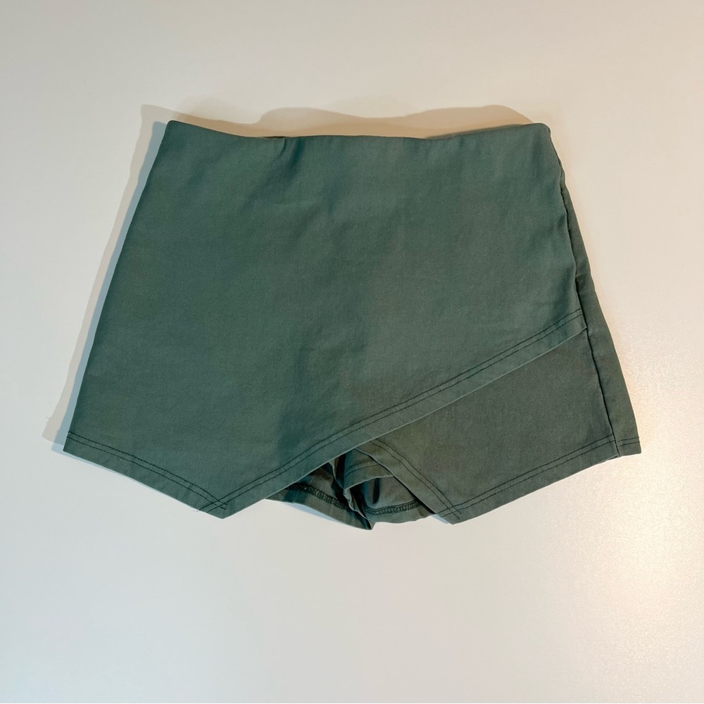 Preppy Blue Blush Women’s Stretchy Green Tennis Skort Pickleball Skort Size S